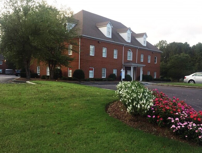 More Photos Of Sugarloaf Parkway, Lawrenceville Medical For Lease