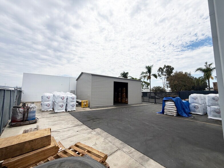 More Photos Of 529 W Blueridge Ave, Orange Warehouse For Sale