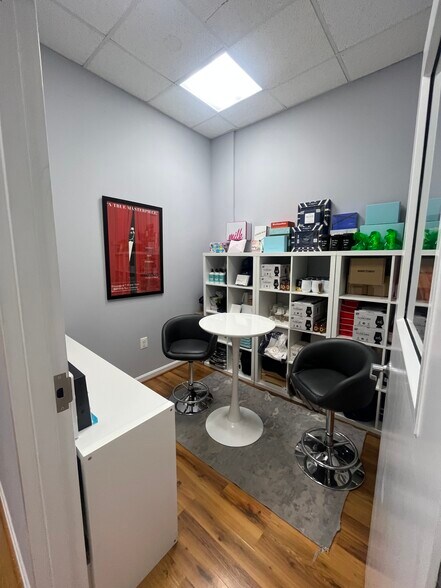 More Photos Of 3107-3109 M St NW, Washington Storefront Retail Office For Lease