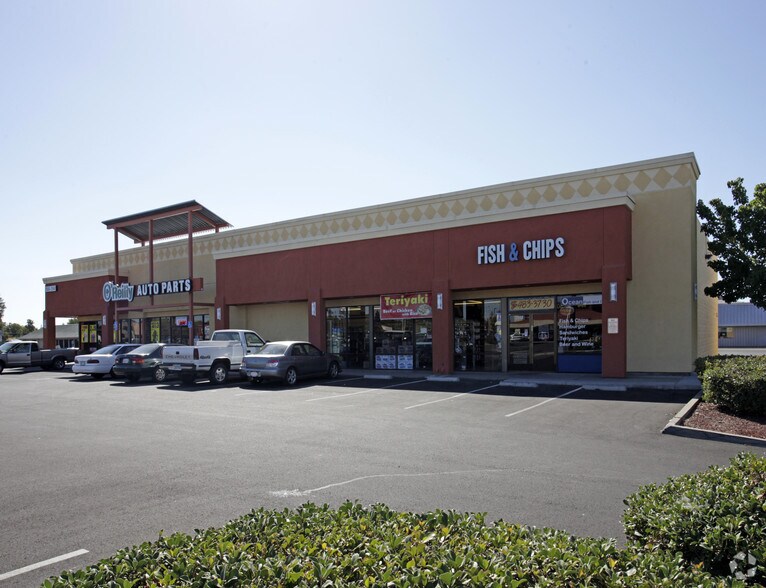 More Photos Of 2538-2560 Cottage Way, Sacramento Storefront Retail Office For Lease