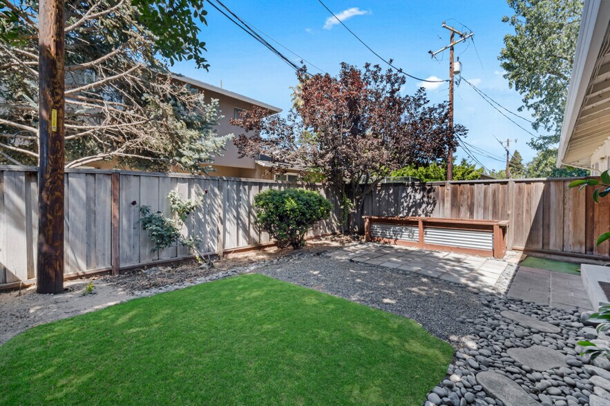 More Photos Of 1815 Bucknall Rd, Campbell Apartments For Sale