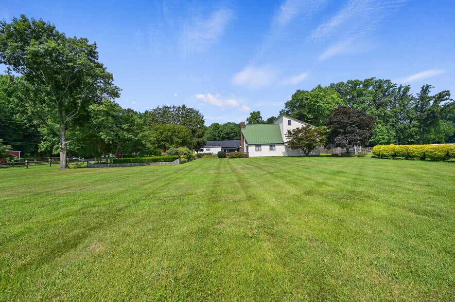 More Photos Of 9155 Campbell Ln, Bridgeville Office For Sale