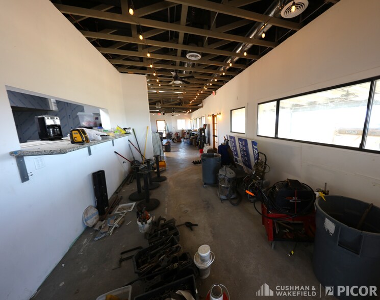 More Photos Of 4110 S Houghton Rd, Tucson Restaurant For Lease