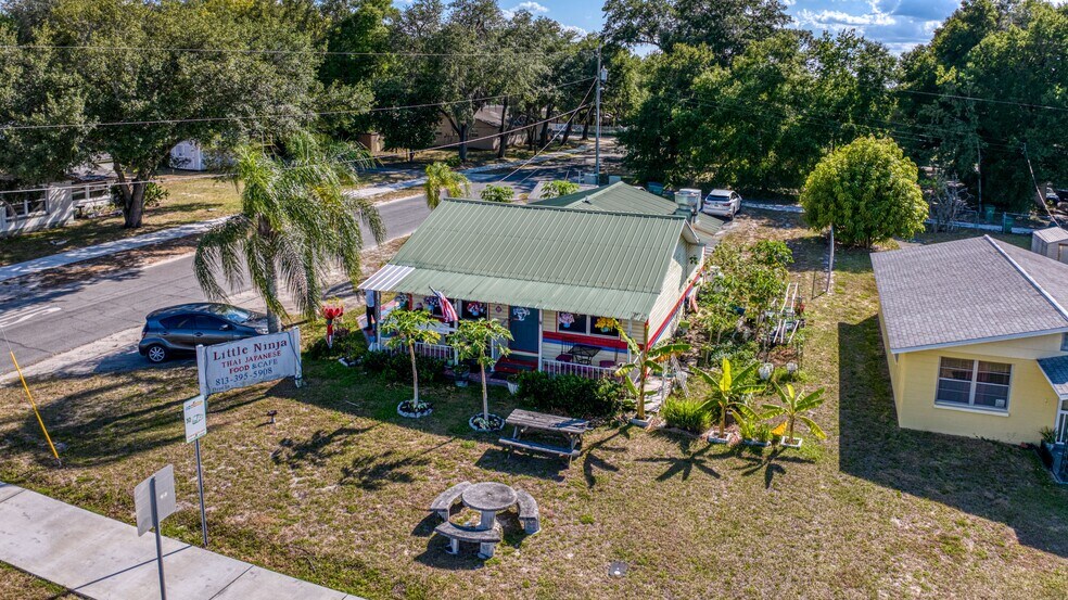 More Photos Of 5709 6th St, Zephyrhills Restaurant For Sale