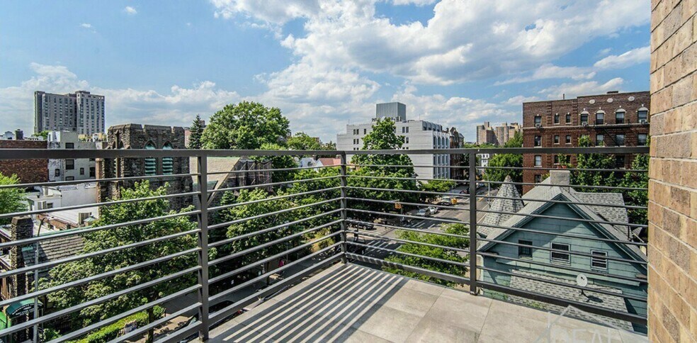 More Photos Of 109 Winthrop St, Brooklyn Apartments For Sale