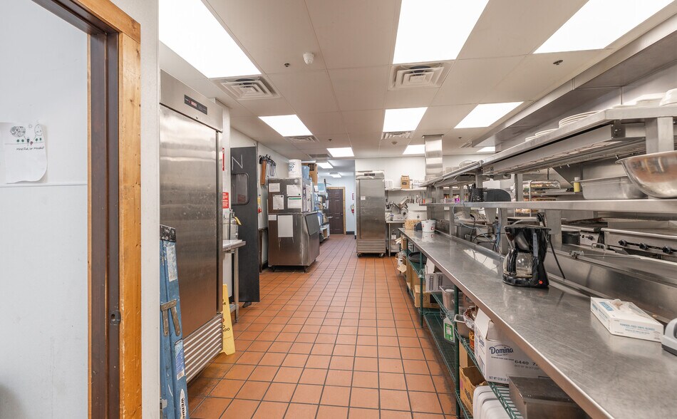 More Photos Of 717 N Pine St, Rolla Restaurant For Sale