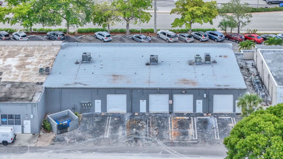 More Photos Of 7600 Wiles Rd, Coral Springs Unknown For Lease