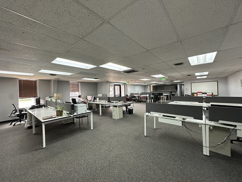 More Photos Of 10885 E 51st Ave, Denver Warehouse For Sale