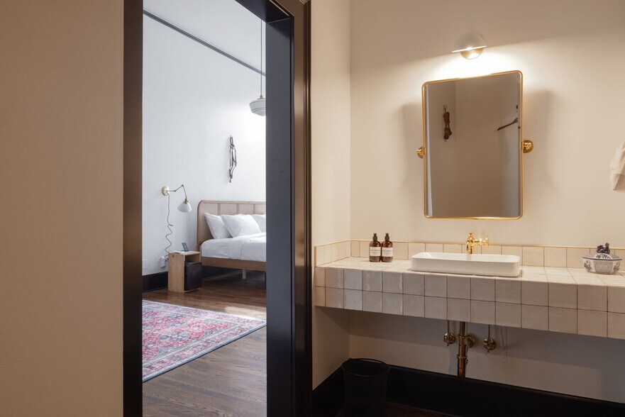 More Photos Of 235 E Main St, Dayton Hospitality For Sale