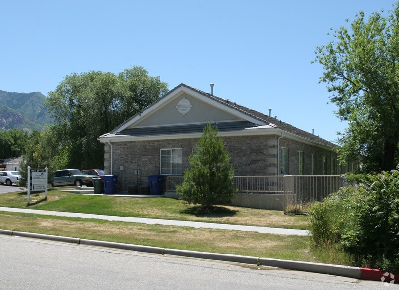 More Photos Of 893 24th St, Ogden Business Park For Lease