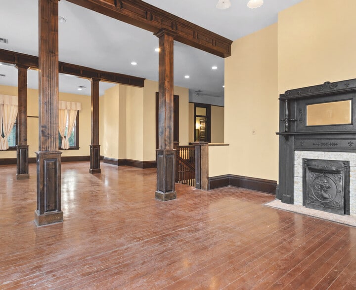 More Photos Of 770 Jackson St, Biloxi Lodge Meeting Hall For Sale