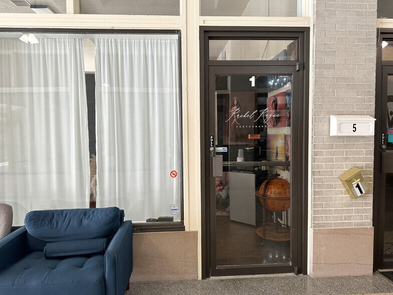 More Photos Of 104 W Reynolds St, Plant City Storefront Retail Office For Sale