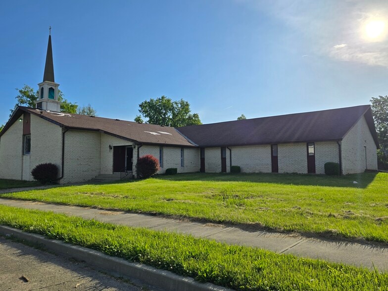 Primary Photo Of 2404 Dewey St, Anderson Flex For Sale