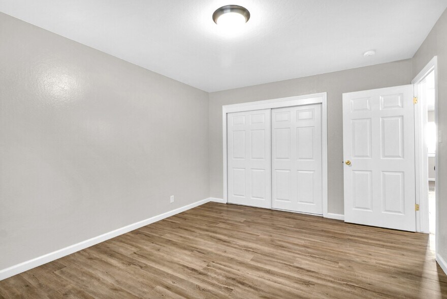 More Photos Of 2244 12th Ave, Oakland Apartments For Sale