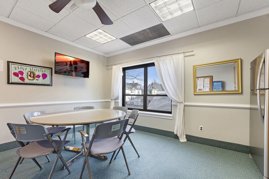 More Photos Of 188 E Bergen Pl, Red Bank Office For Sale