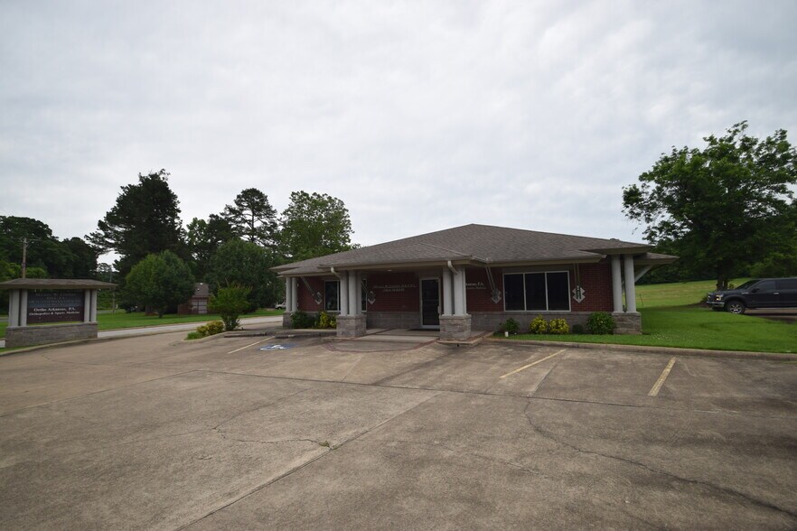 More Photos Of 3001 Twin Rivers Dr, Arkadelphia Medical For Lease