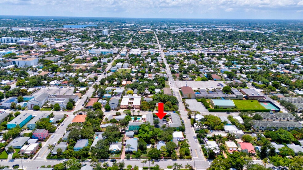 More Photos Of 320 N Federal Hwy, Lake Worth Hotel For Sale
