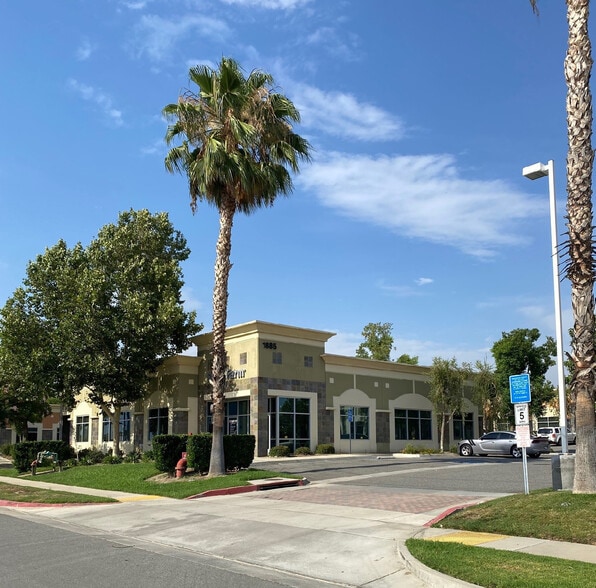 More Photos Of 1879-1885 W Redlands Blvd, Redlands Office For Lease