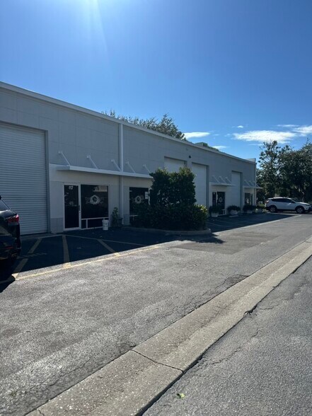 More Photos Of 4110 Enterprise Ave, Naples Unknown For Lease
