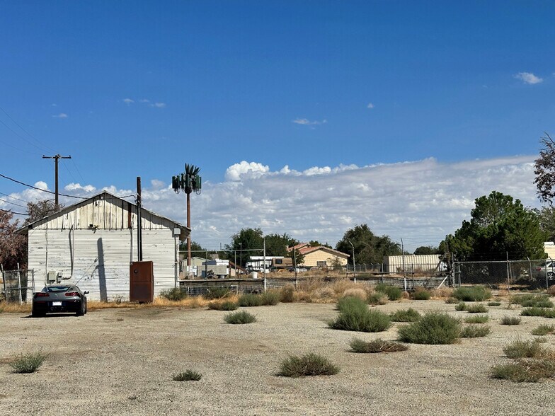 More Photos Of 3301 E Avenue I, Lancaster Warehouse For Sale