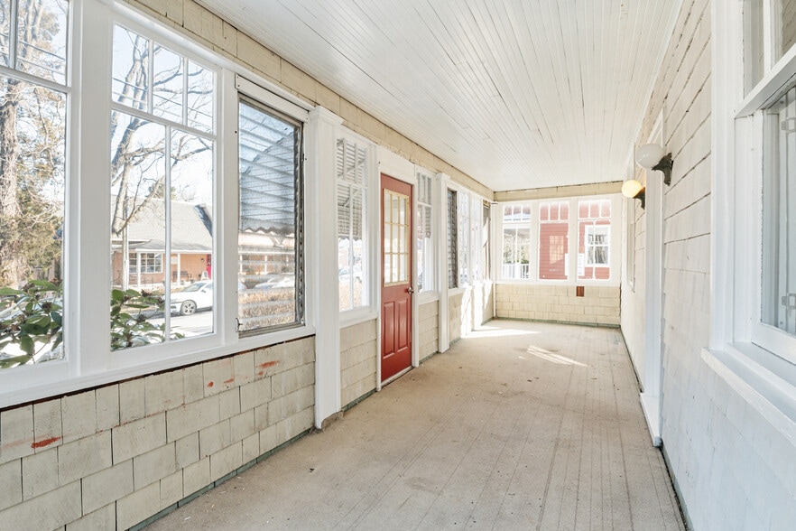 More Photos Of 13 Annapolis St, Annapolis Storefront Retail Office For Sale