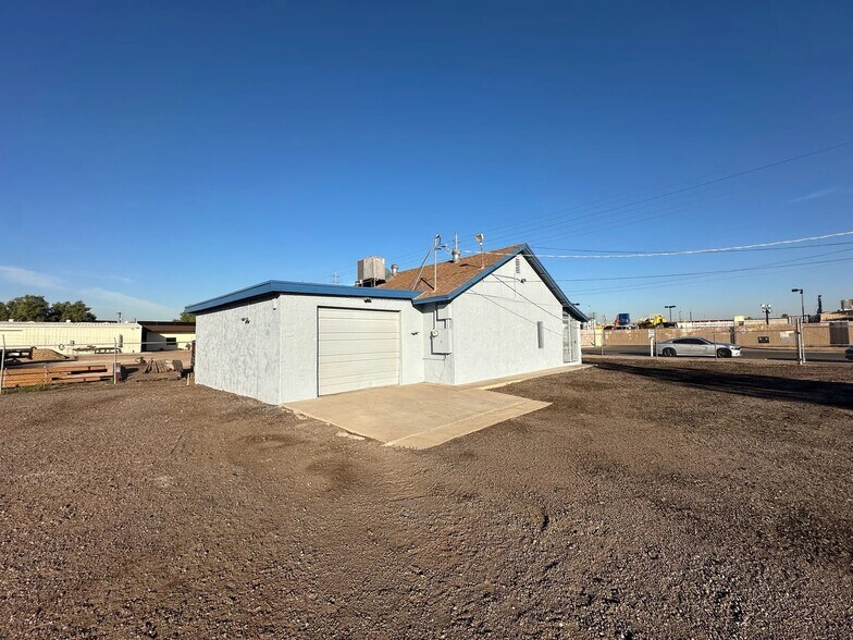 More Photos Of 1309-1313 W Lincoln St, Phoenix Contractor Storage Yard For Lease