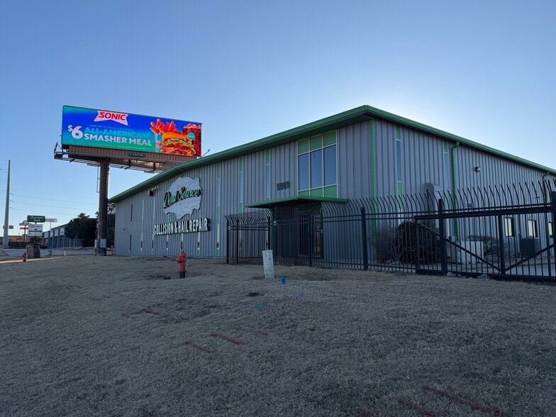 More Photos Of 8009 S I 35 Service Rd, Oklahoma City Manufacturing For Lease