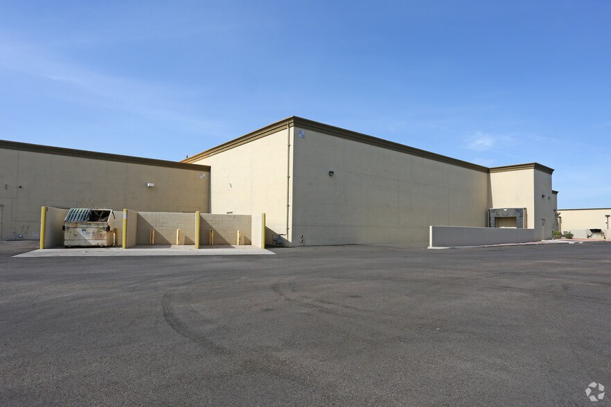 More Photos Of 1760-1940 W Chandler Blvd, Chandler Unknown For Lease