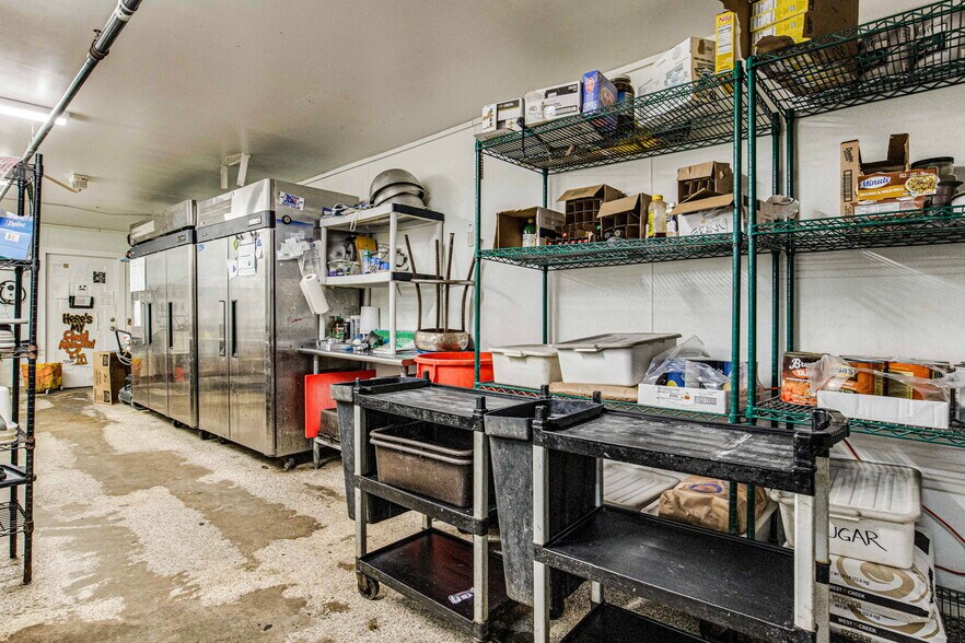 More Photos Of 131 New Warrington Rd, Pensacola Restaurant For Sale