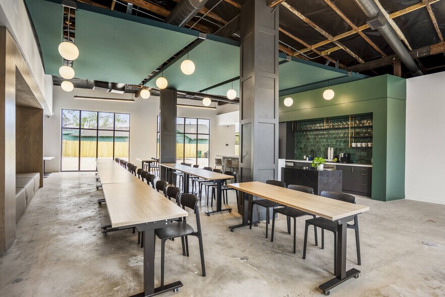 More Photos Of 1109-1115 Dumble st, Houston Office For Lease