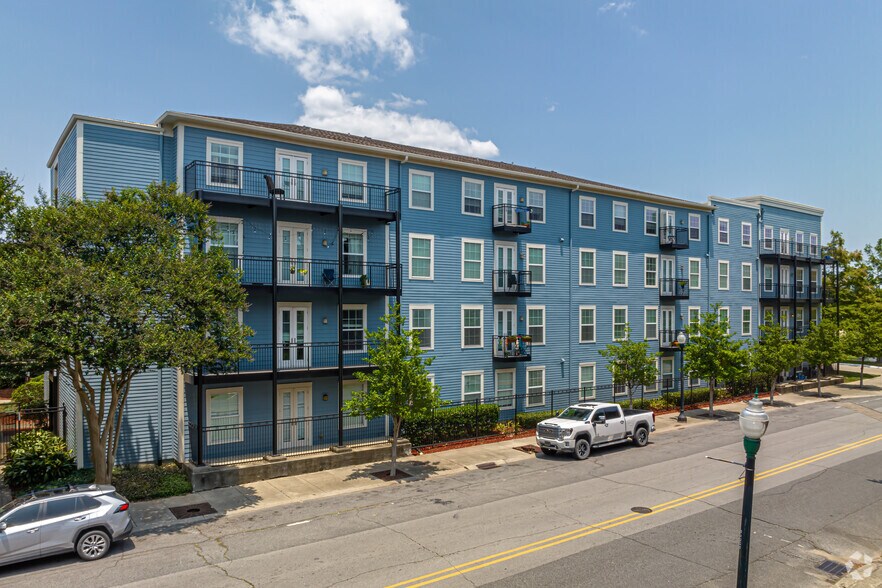 More Photos Of 1420 Annunciation St, New Orleans Apartments For Lease