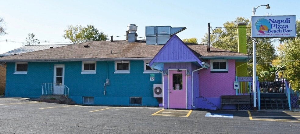 More Photos Of 7613 Howe Rd, Wonder Lake Restaurant For Sale