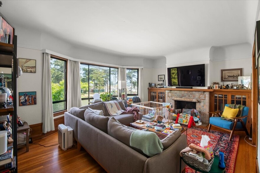 More Photos Of 3241 Clement St, San Francisco Apartments For Sale