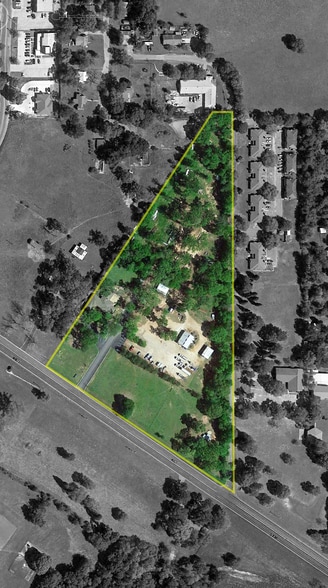 More Photos Of 1301 E Corsicana St, Athens Flex For Sale