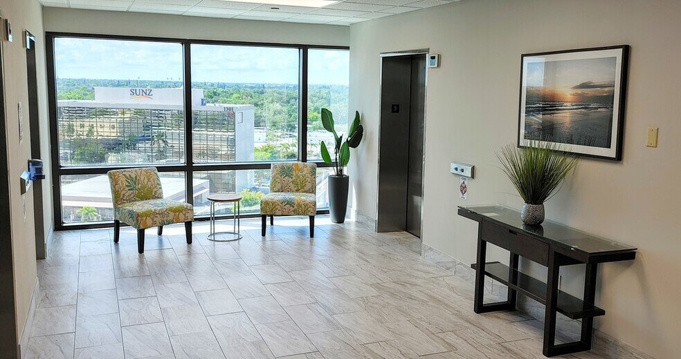 More Photos Of 1401 W Manatee Ave, Bradenton Office For Lease