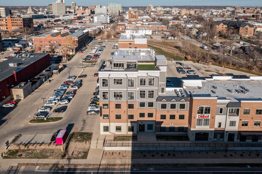 More Photos Of 420 12th Ave SE, Cedar Rapids Office Residential For Sale