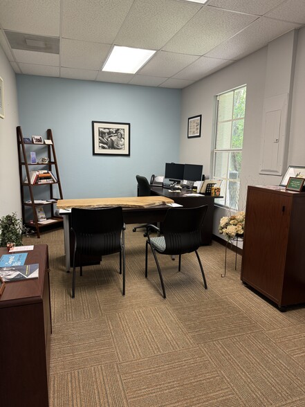 More Photos Of 12342 Tamiami Trl, Naples Office For Lease