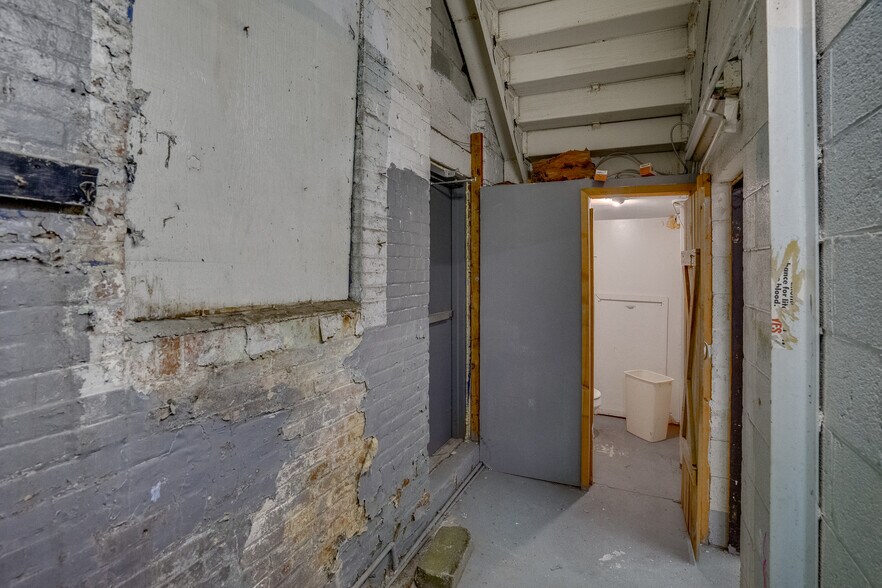 More Photos Of 2038 S Juniper St, Philadelphia Apartments For Lease
