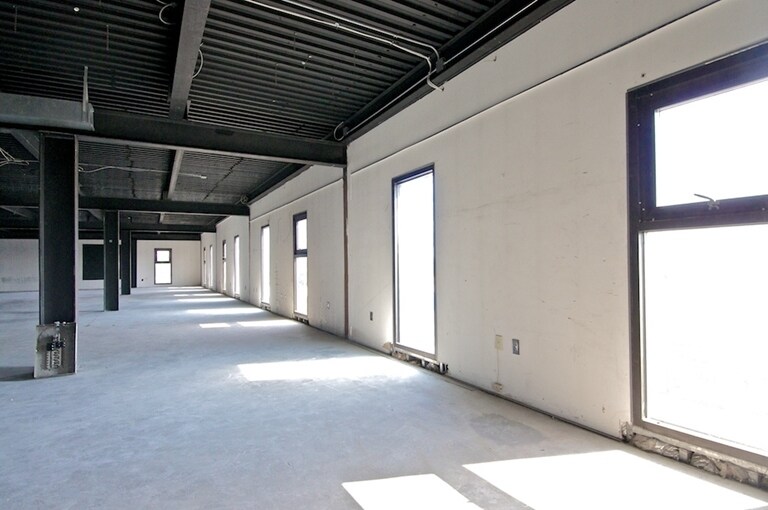 More Photos Of 43 Freeport St, Boston Flex For Lease