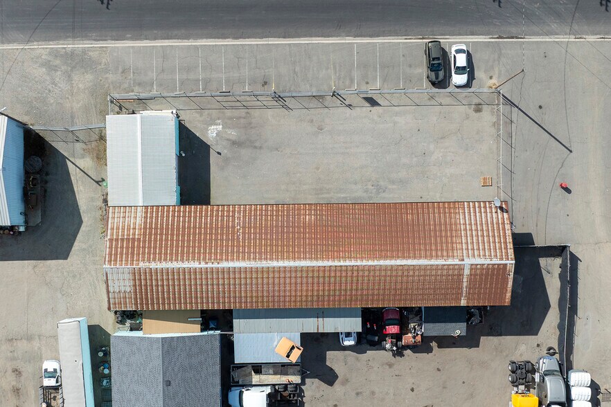 More Photos Of 1340-1342 N Emerald Ave, Modesto Warehouse For Lease