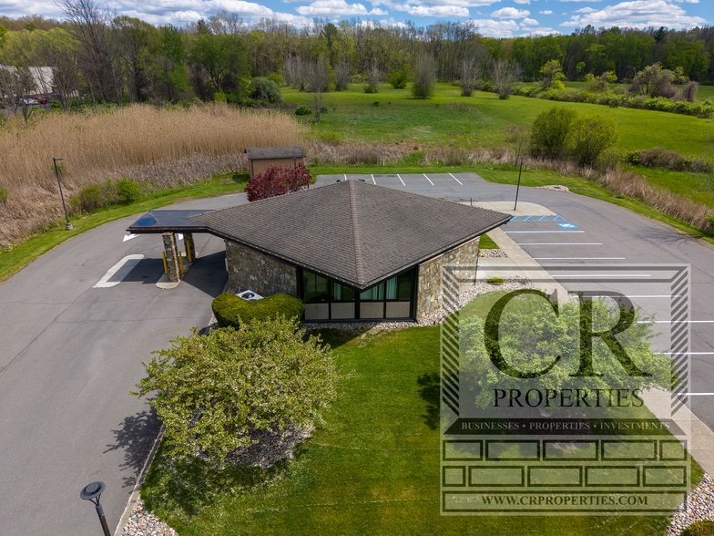 More Photos Of 6708 Route 9, Rhinebeck Bank For Lease