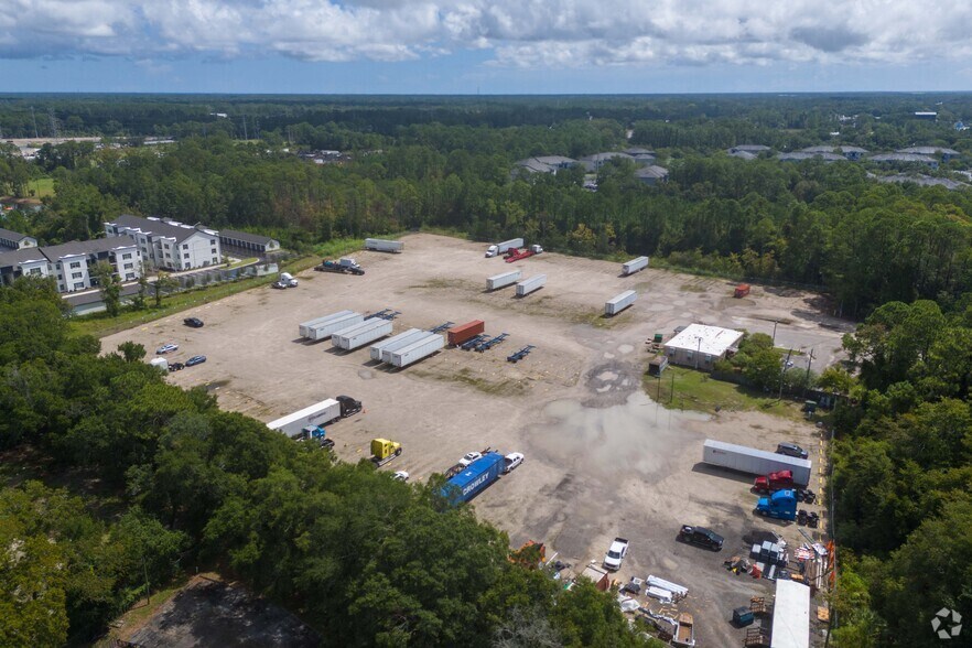 More Photos Of 139 Eastport Rd, Jacksonville Office For Lease