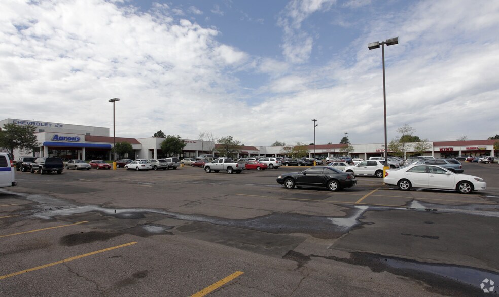 Primary Photo Of 1907-1985 S Havana St, Aurora Unknown For Lease