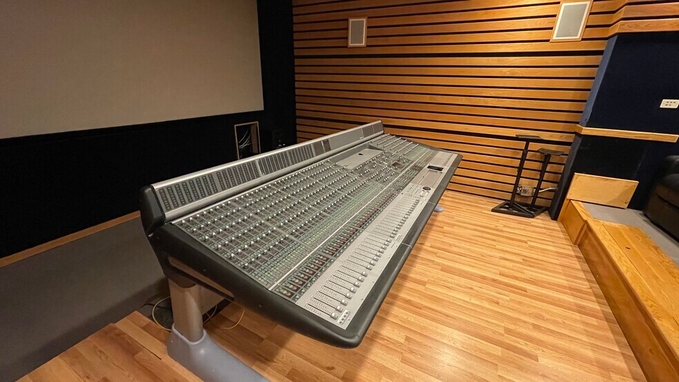 More Photos Of 640 S San Vicente Blvd, Los Angeles Medical For Lease