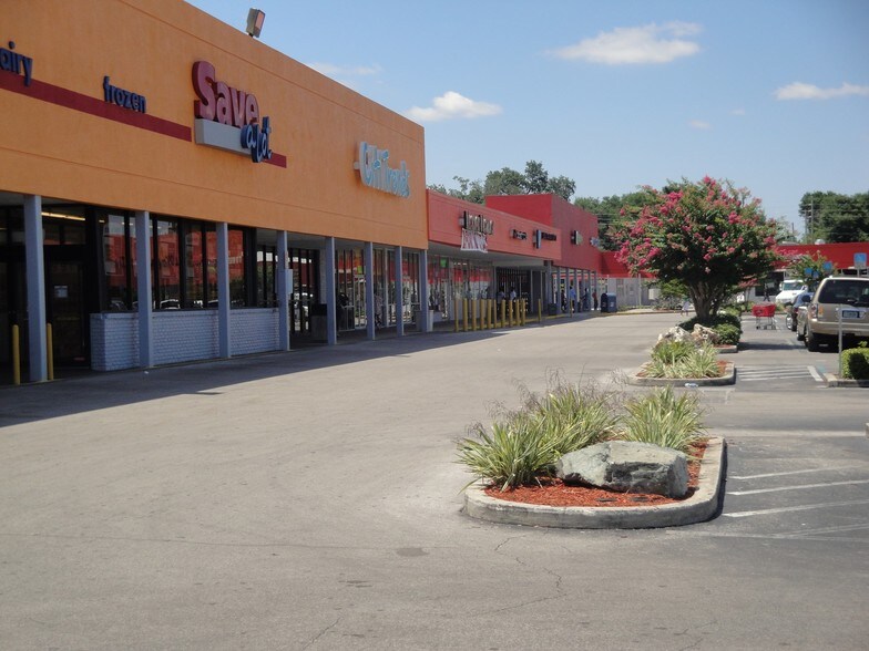 More Photos Of 4502-4670 S Orange Blossom Trl, Orlando Unknown For Lease