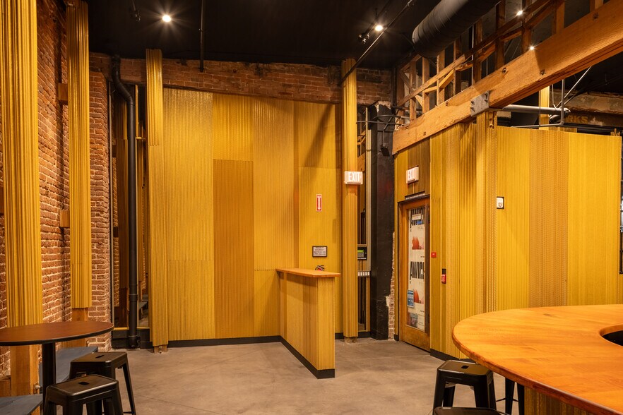 More Photos Of 1948 E 7th St, Los Angeles Bar For Lease