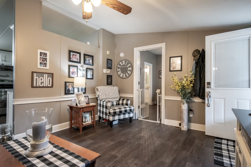 More Photos Of 3655 Neese Commerce Rd, Hull Multifamily For Sale