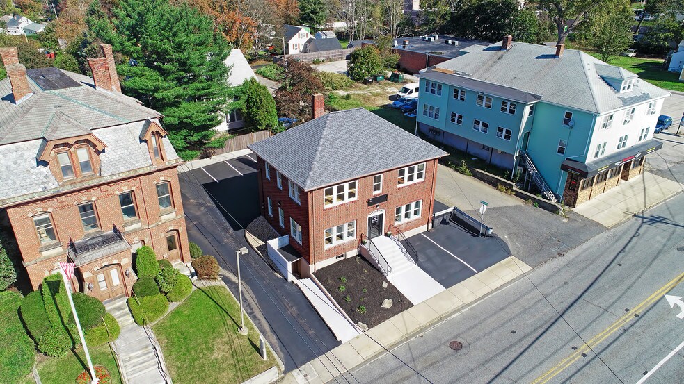 More Photos Of 1078 Main St, Leicester Coworking Space