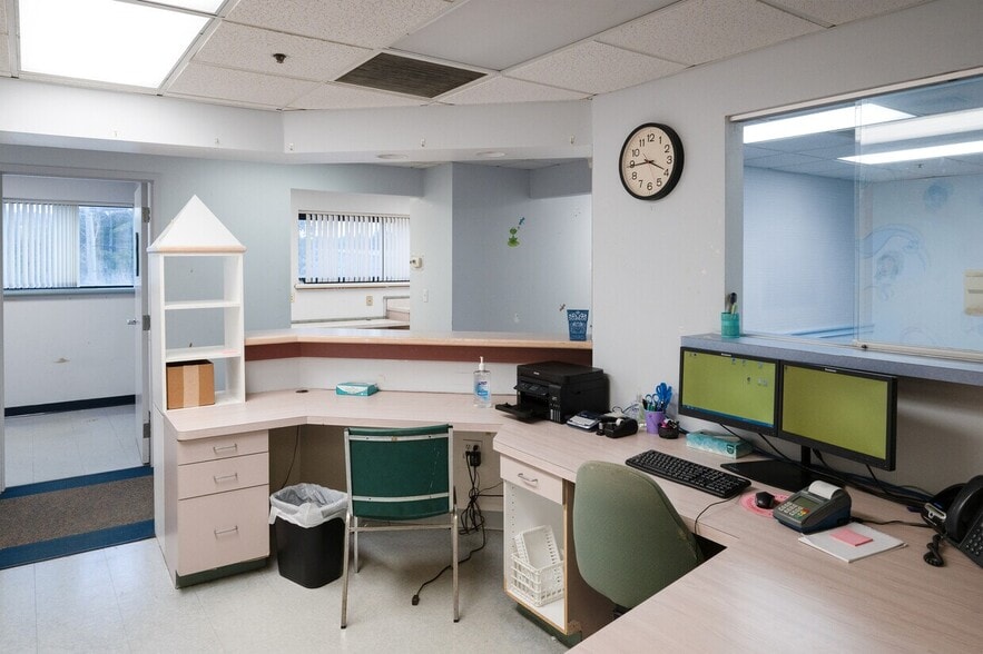 More Photos Of 110 Long Pond Rd, Plymouth Medical For Sale