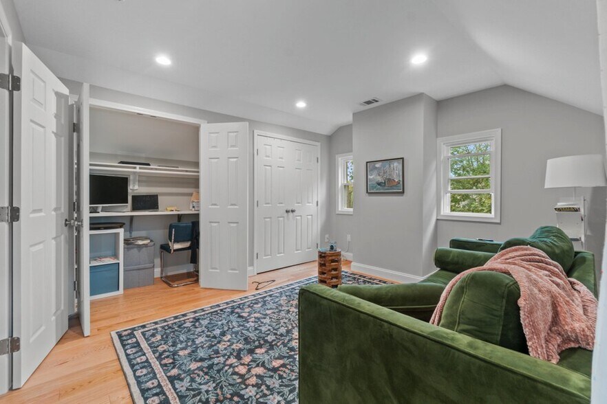 More Photos Of 711 Gladstone Ave, Baltimore Apartments For Sale